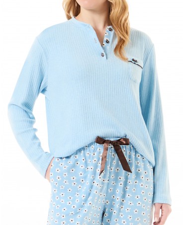 Detail view of light blue women's pyjama jacket with buttoned V-neck and satin detailing