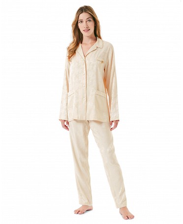 Women's long shirt-style pyjamas in cava jacquard fabric, open jacket with buttons, piping, pockets and long trousers.