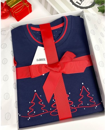Las prendas de navidad X24 se presentan en caja con lazo para regalo