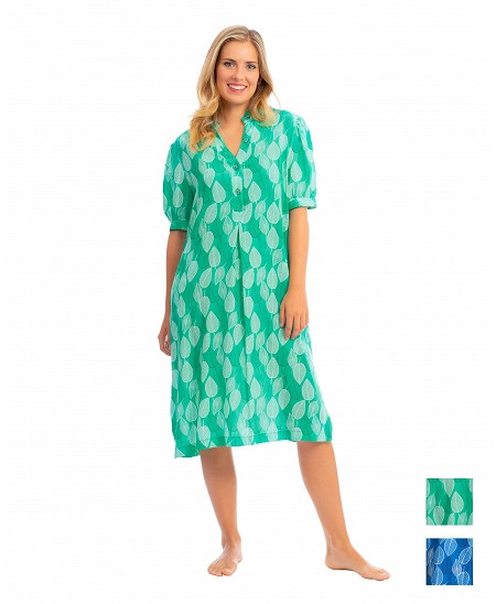 Vestido corto para playa verde con estampado de hojas