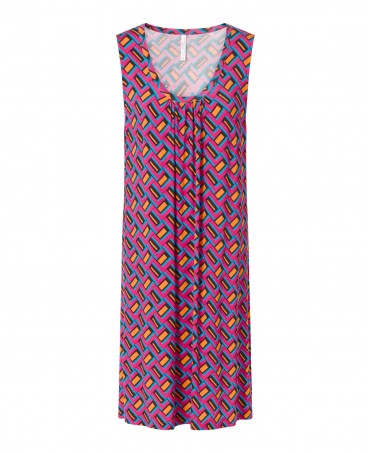 Women's short dress, magenta geometric print, sleeveless, round neck.