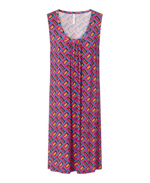 Women's short dress, magenta geometric print, sleeveless, round neck.