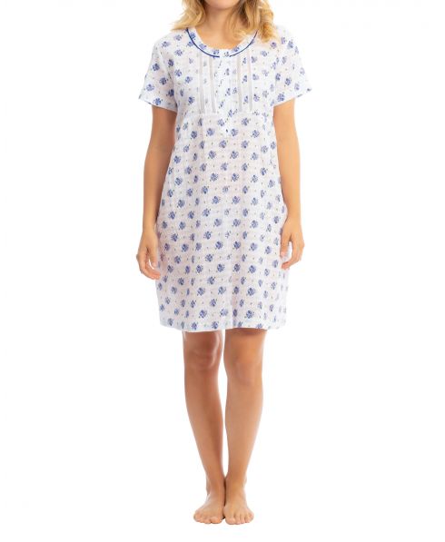 model with short summer camisole with short sleeves printed with blue flowers with trim and interlining.