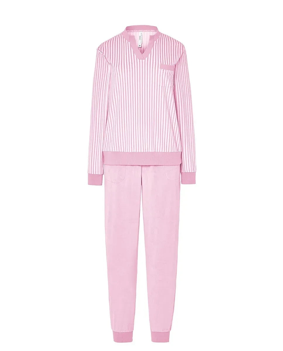 Pijama de invierno tejido micropolar de rayas rosas de manga larga y pantalón largo.
