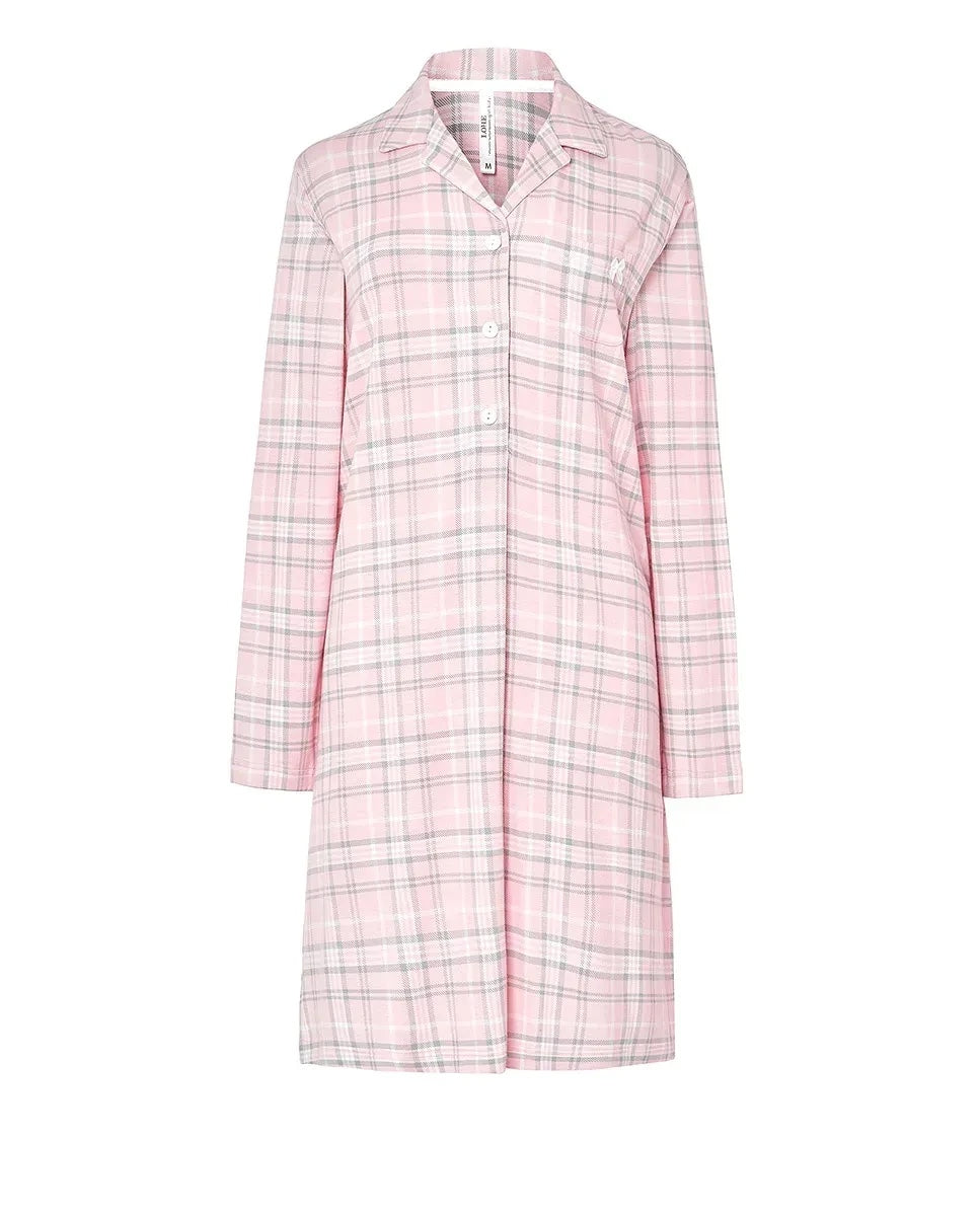 Camisón Lohe de mujer, dibujo cuadros de suaves tonos rosa, cuello de solapa, manga larga.