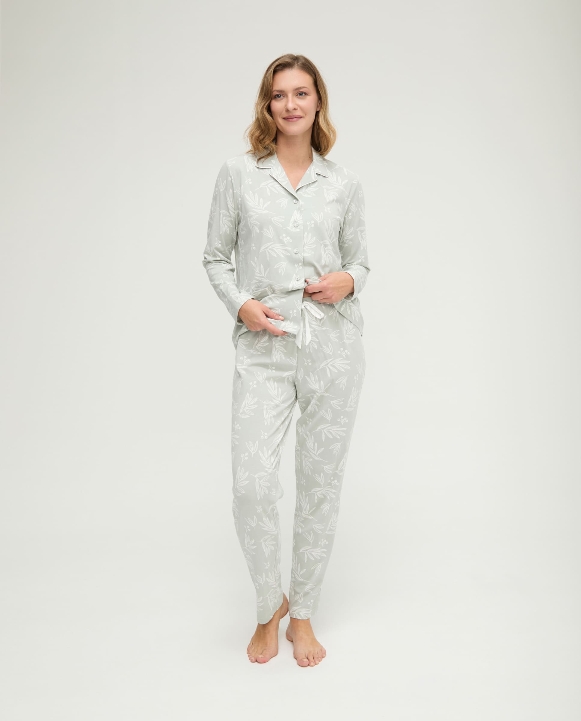 Pijama de invierno manga larga abierto verde de hojas