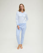 Pijama de invierno manga larga celeste de rayas y topos