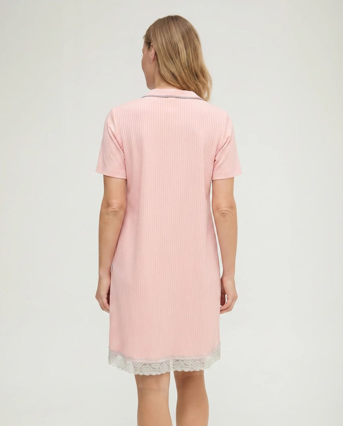 Camisón de invierno manga corta lencero marfil con puntilla