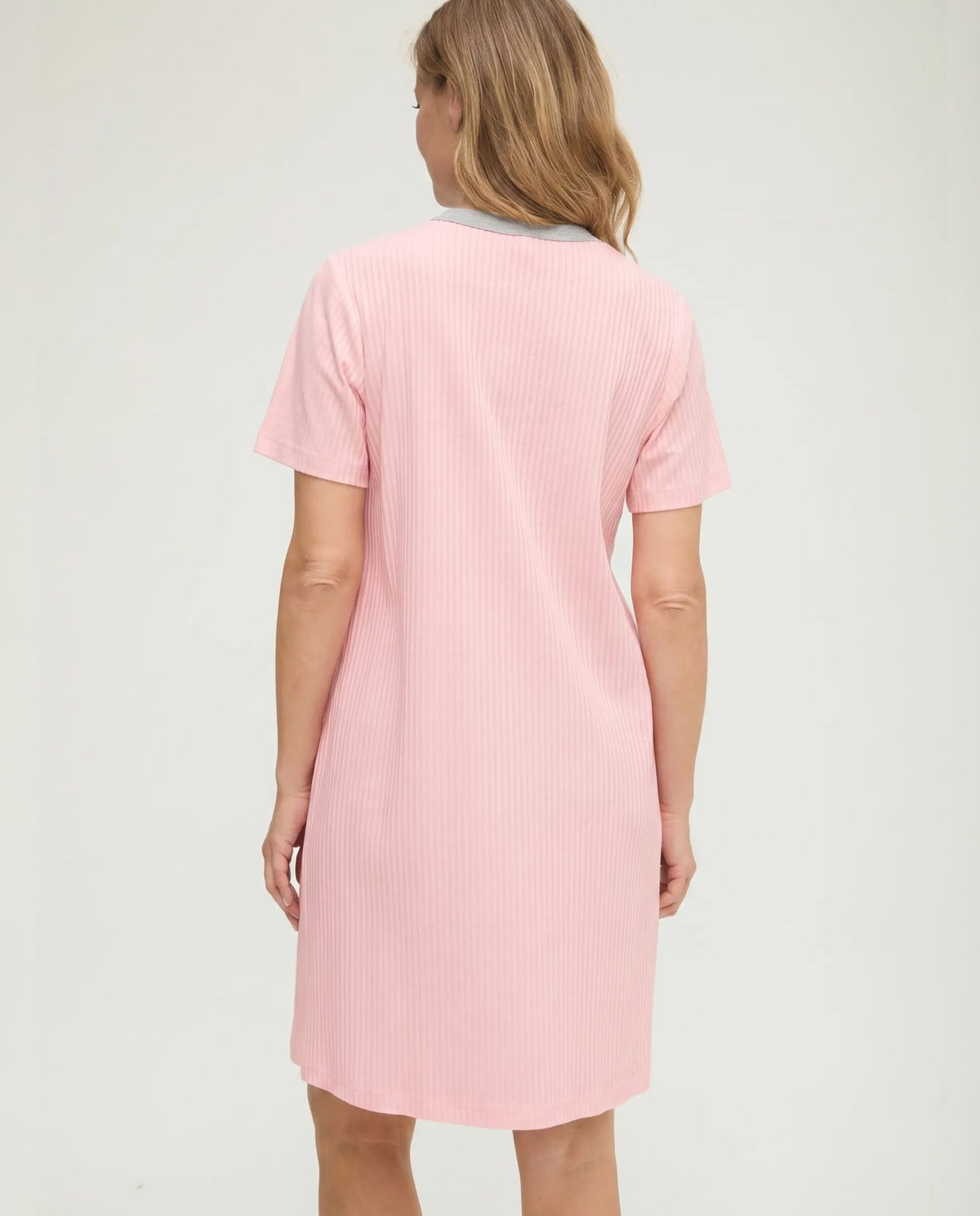 Camisón de invierno manga corta lencero de raso marfil