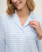 Camisón de invierno manga larga abierto celeste de rayas y flores
