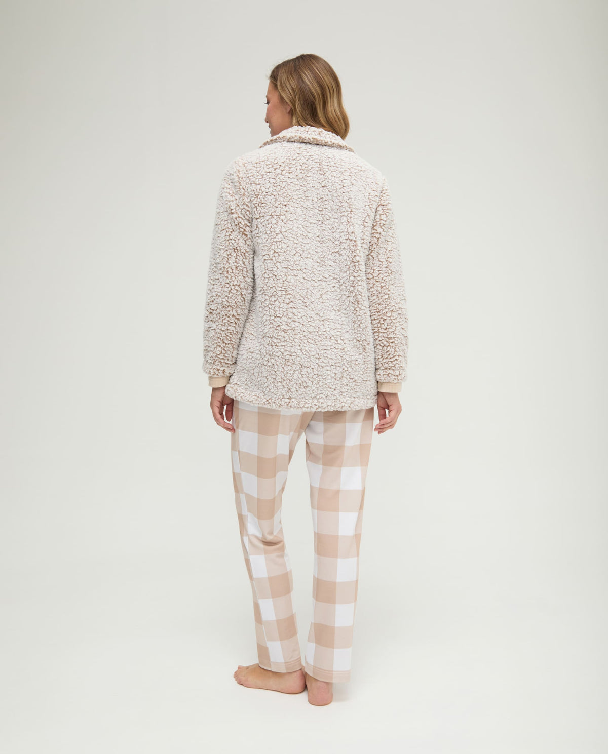 Conjunto pijama y bata de invierno canalé camel de cuadros