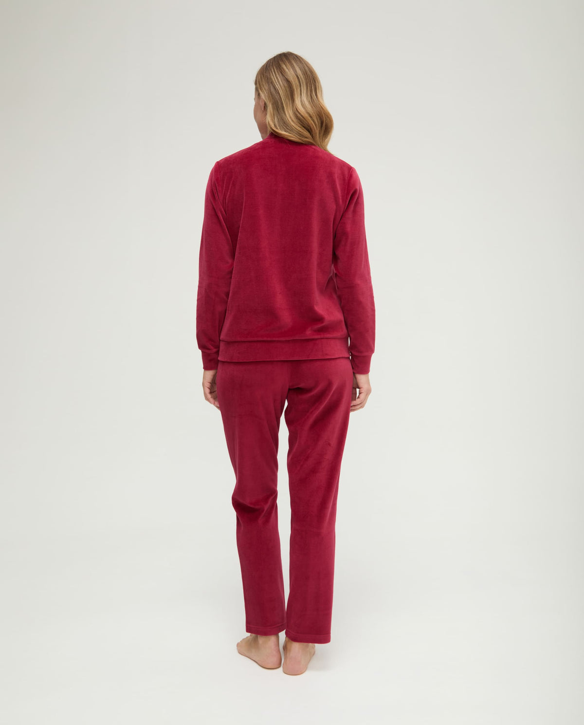 Pijama de invierno manga larga terciopelo burdeos con cremallera