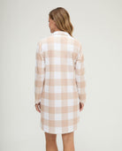 Camisón de invierno manga larga abierto de cuadros camel