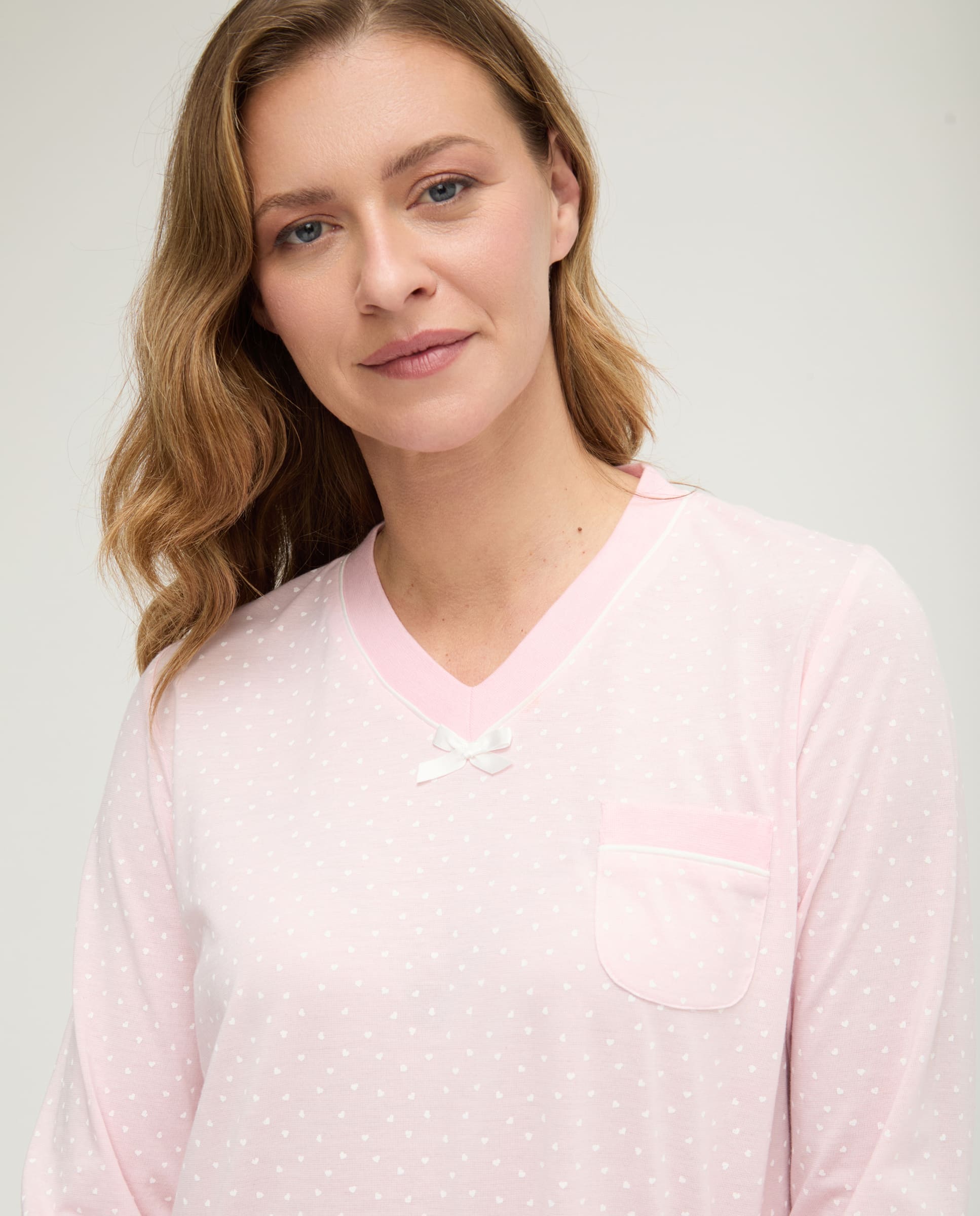 Camisón de invierno manga larga abierto rosa de corazoncitos