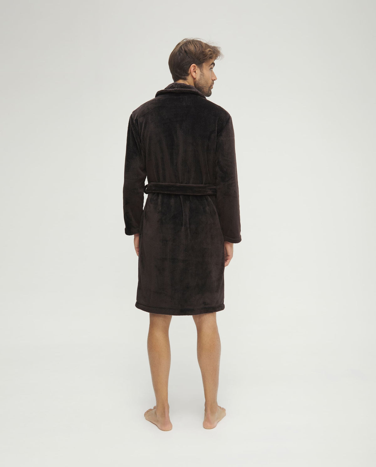 Bata de hombre de invierno jacquard marrón con cinturón