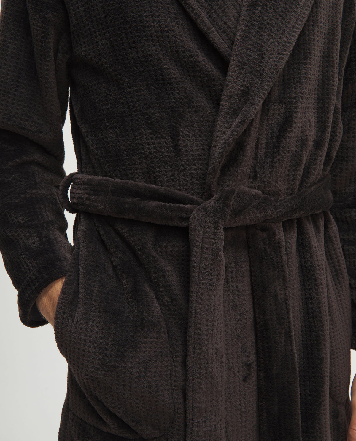 Bata de hombre de invierno jacquard marrón con cinturón