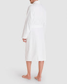 Vista de espalda de albornoz baño de algodón unisex color gris oscuro