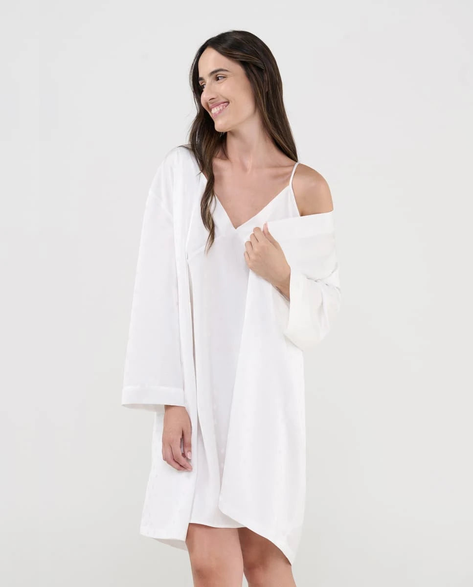 ✅ Bata corta de verano marfil topos raso | LOHE ®