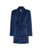 Bata Lohe de hombre corta, Jacquard de cuadros, cuello smoking, manga larga, bolsillos laterales y cinturón del mismo tejido.