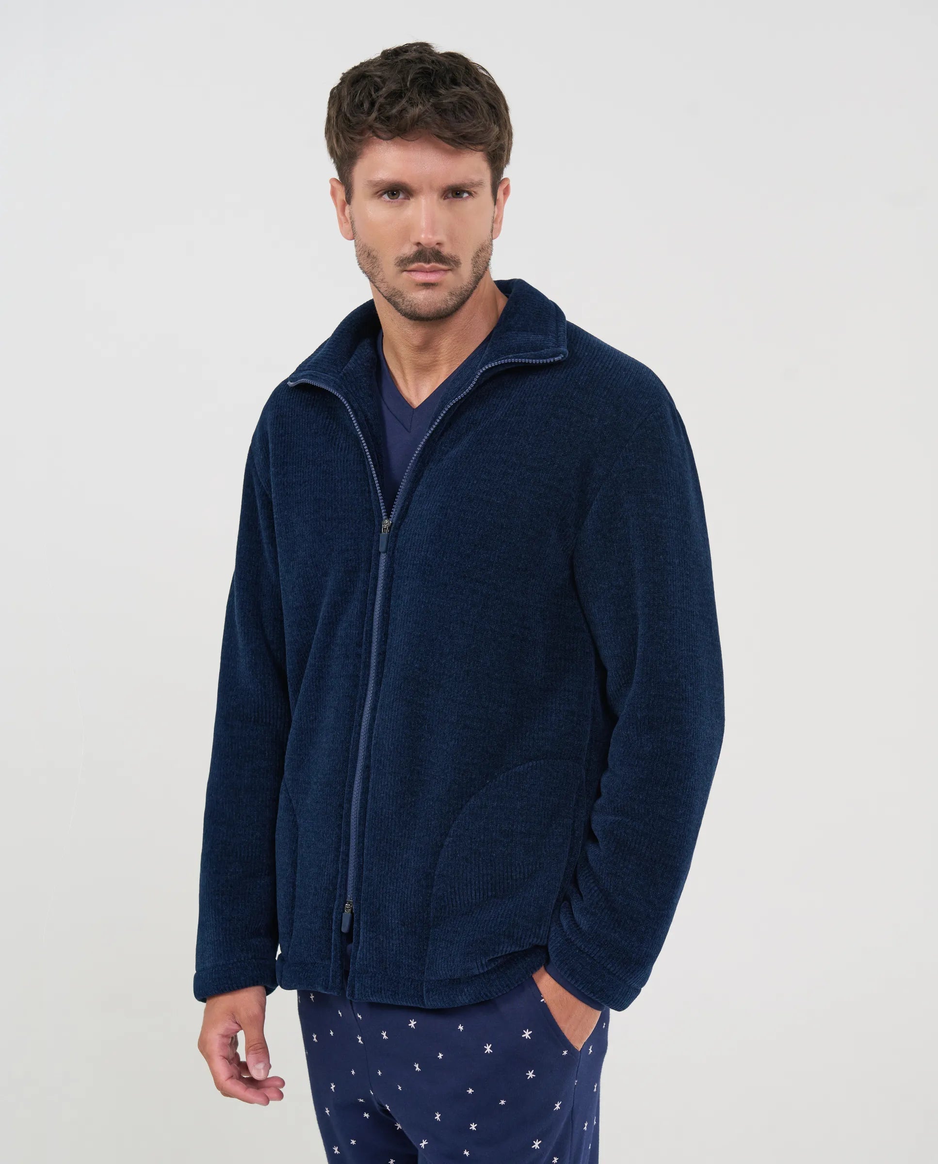 Bata larga hombre Lohe con cremallera y diseño de rayas, vista frontal