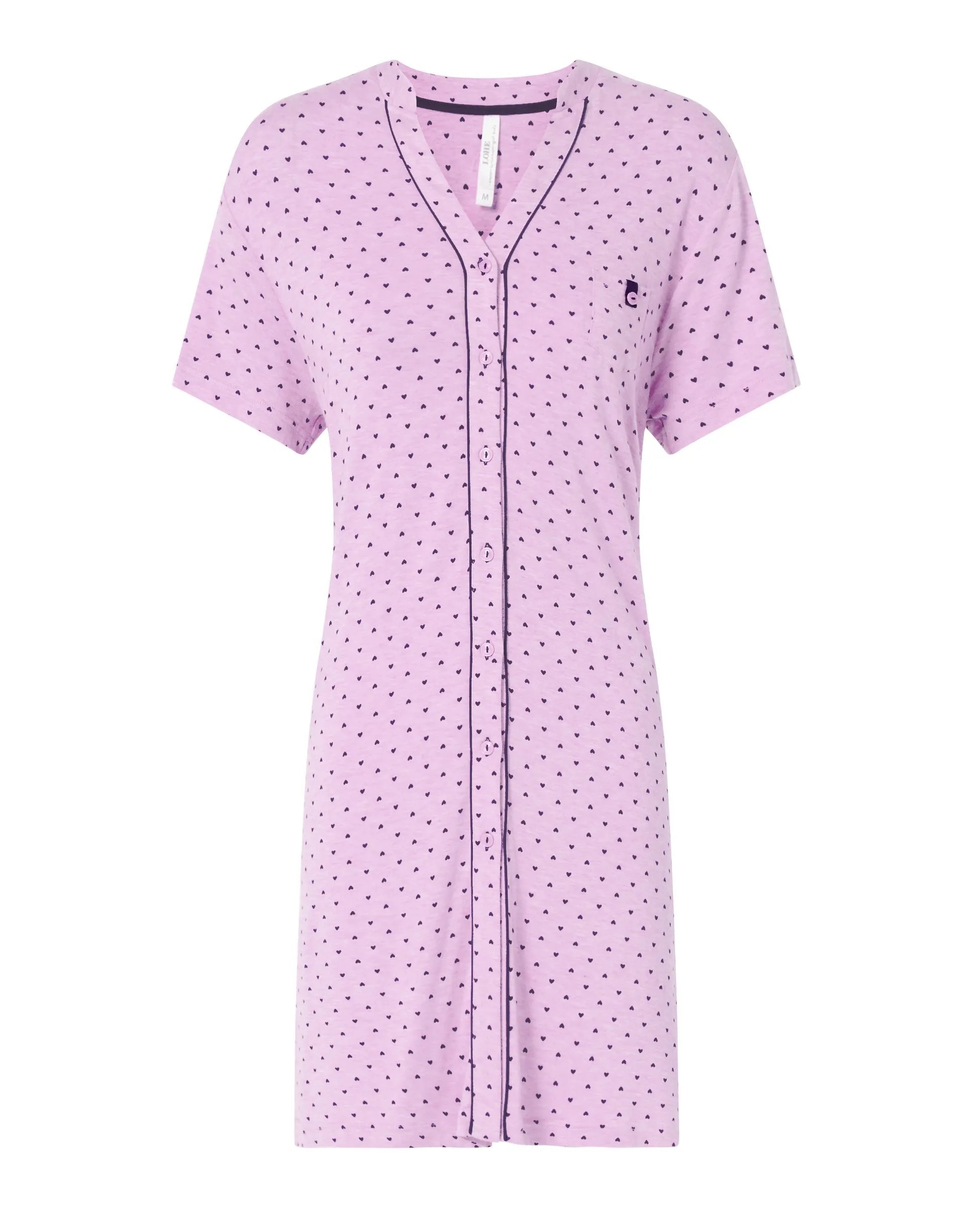Camisón corto de mujer rosa estampado corazones, abierto con botones, vivo y bolsillo adorno, manga corta.
