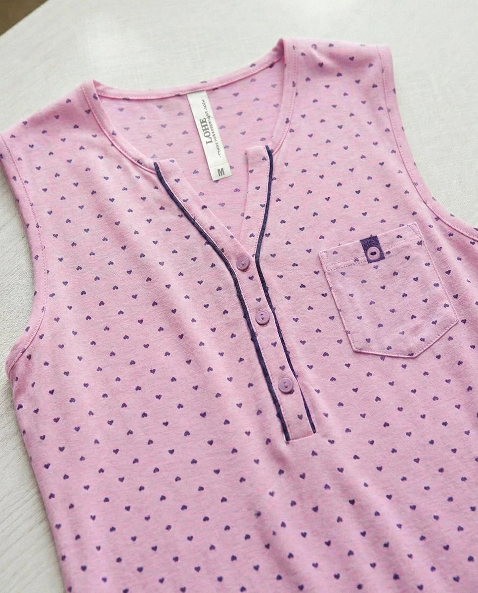 Camisón corto de mujer turquesa, estampado corazones, cuello con botones sin manga, bolsillo adorno.