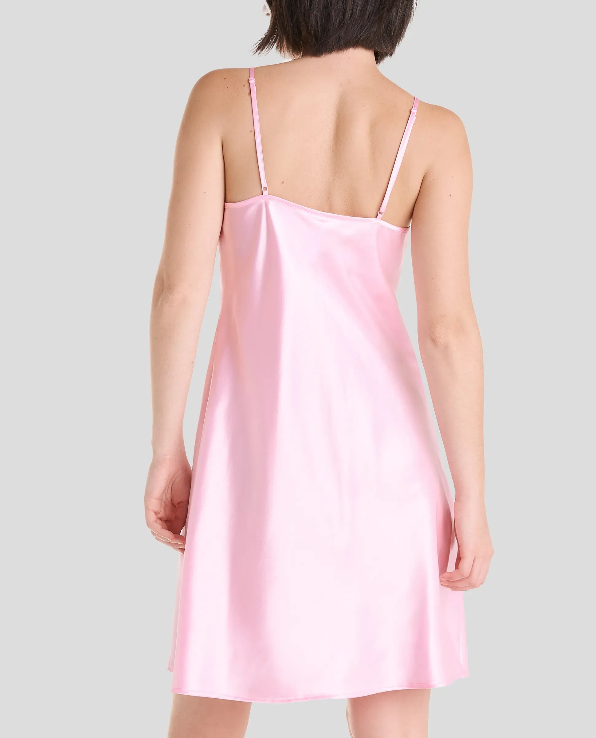 Camisón corto de raso tirantes — Rosa