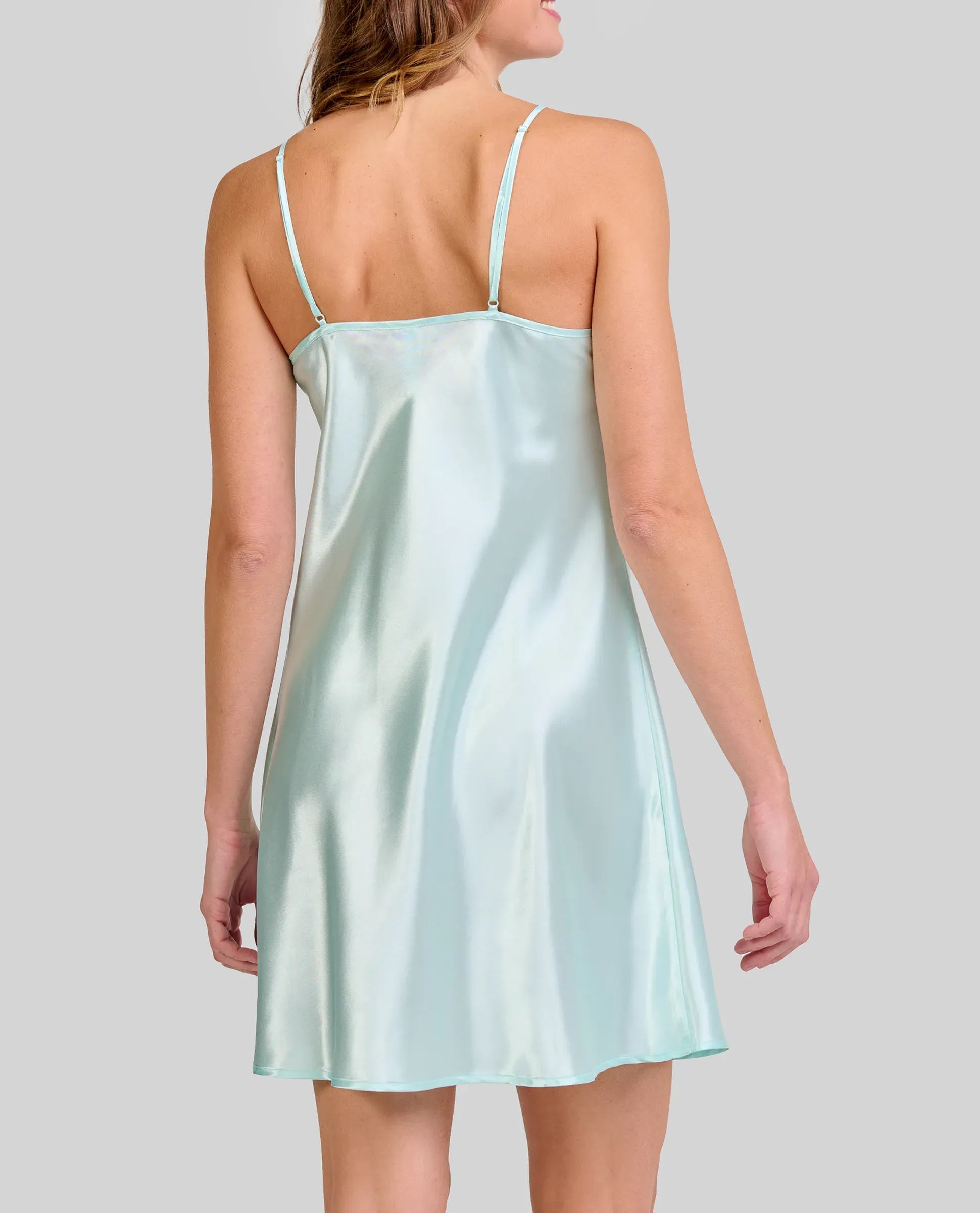 Camisón corto de raso tirantes — Verde