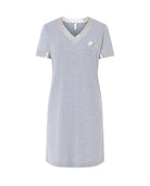 Camisón corto manga corta en suave modal gris con raso a juego en cuello de pico, mangas y bolsillo decorativo  - Gris