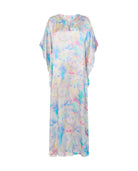 Kaftan de seda natural estampado multicolor con escote redondo y abertura central con manga mariposa al codo
