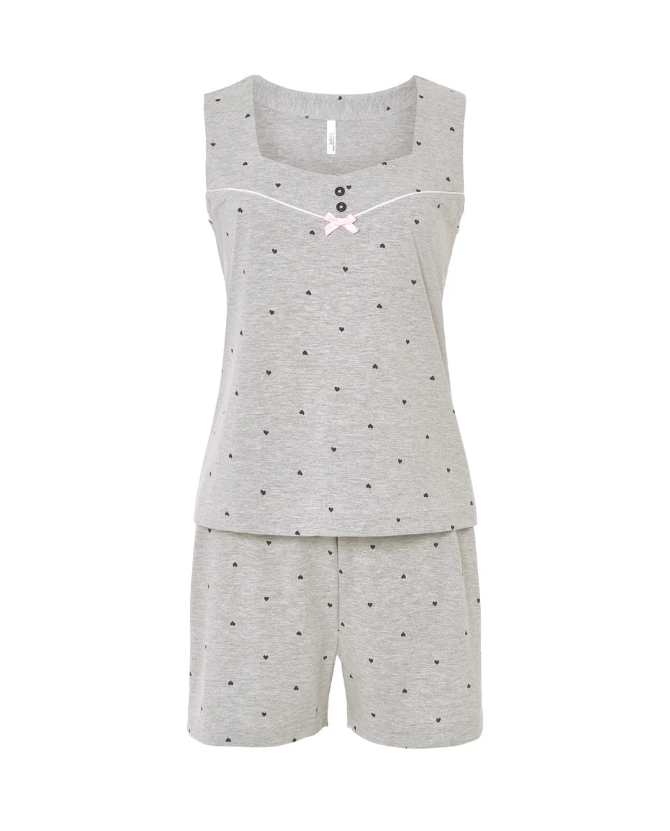 Pijama corto de mujer de suave punto vigoré gris de tirantes anchos y estampado de corazoncitos