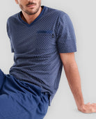Camiseta de pijama con cuello pico en color marino estilo corbatero para verano