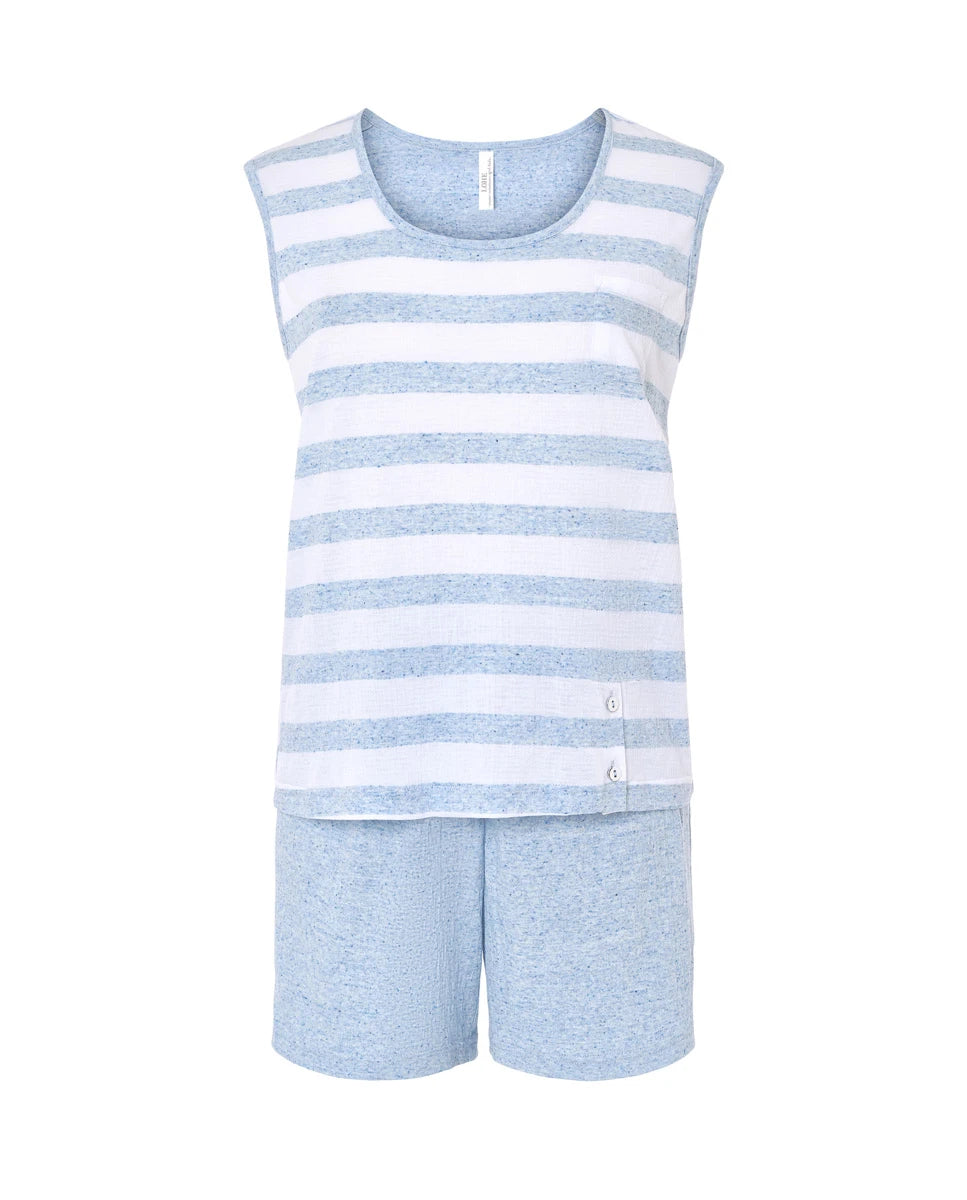 Pijama corto de mujer de punto, camiseta vigoré celeste de rayas sin mangas, cuello redondo y pantalón corto a juego.