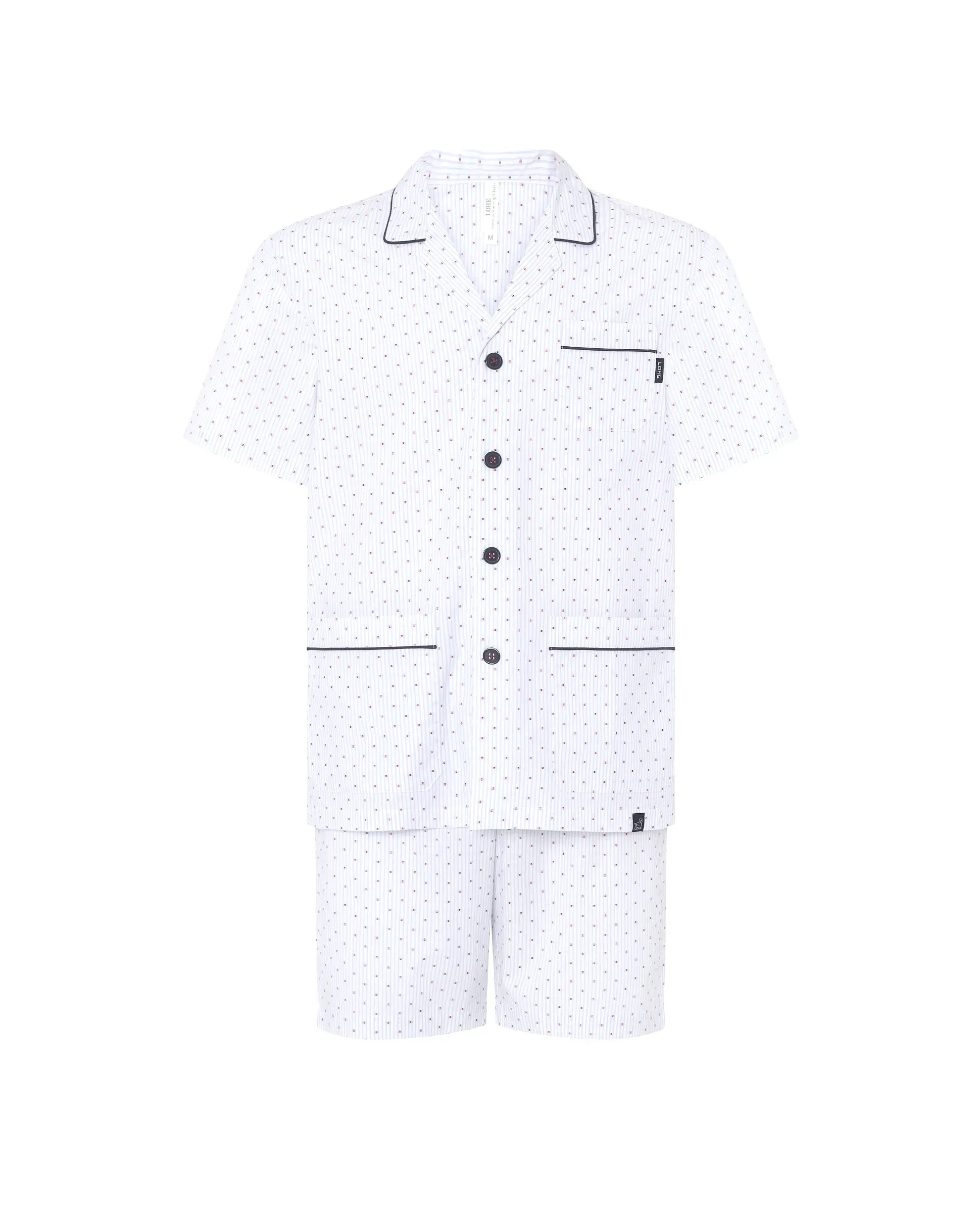 Pijama corto de hombre plumeti con rayas, chaqueta abierta con botones y pantalón corto.