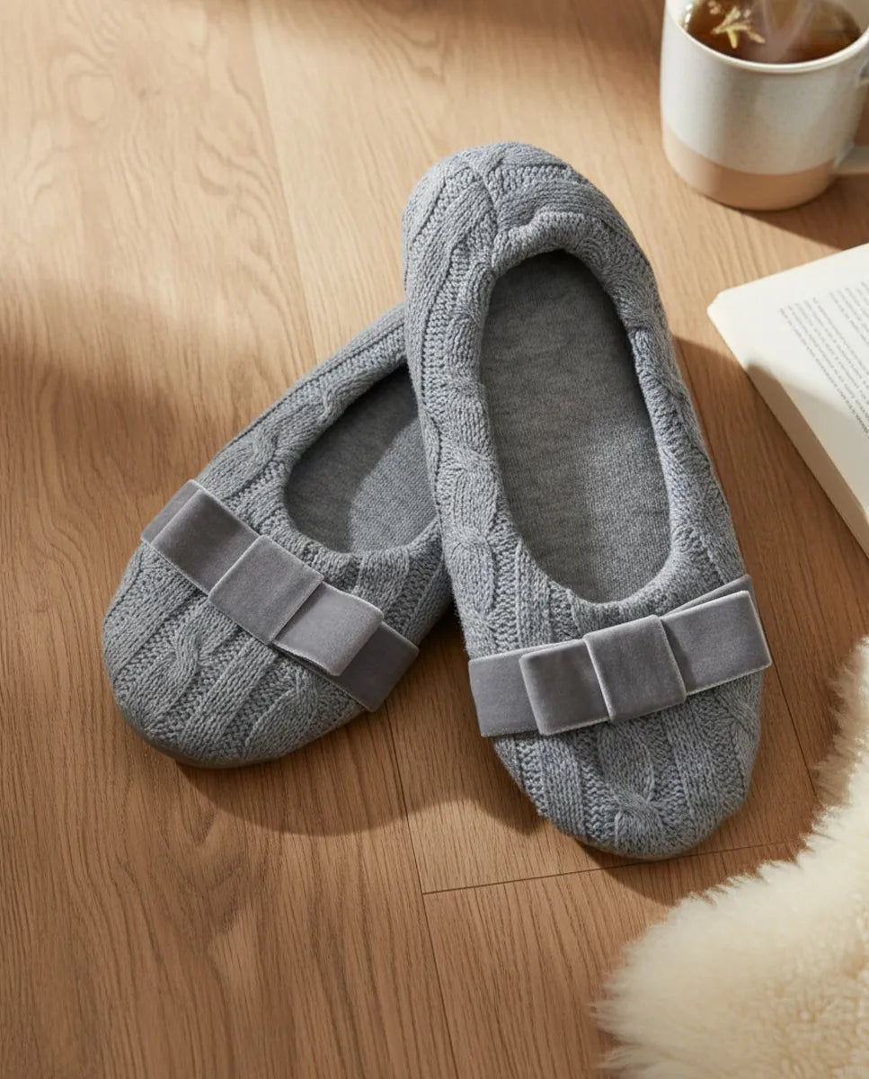 Zapatillas de mujer trenza, con adorno de lazo en terciopelo.