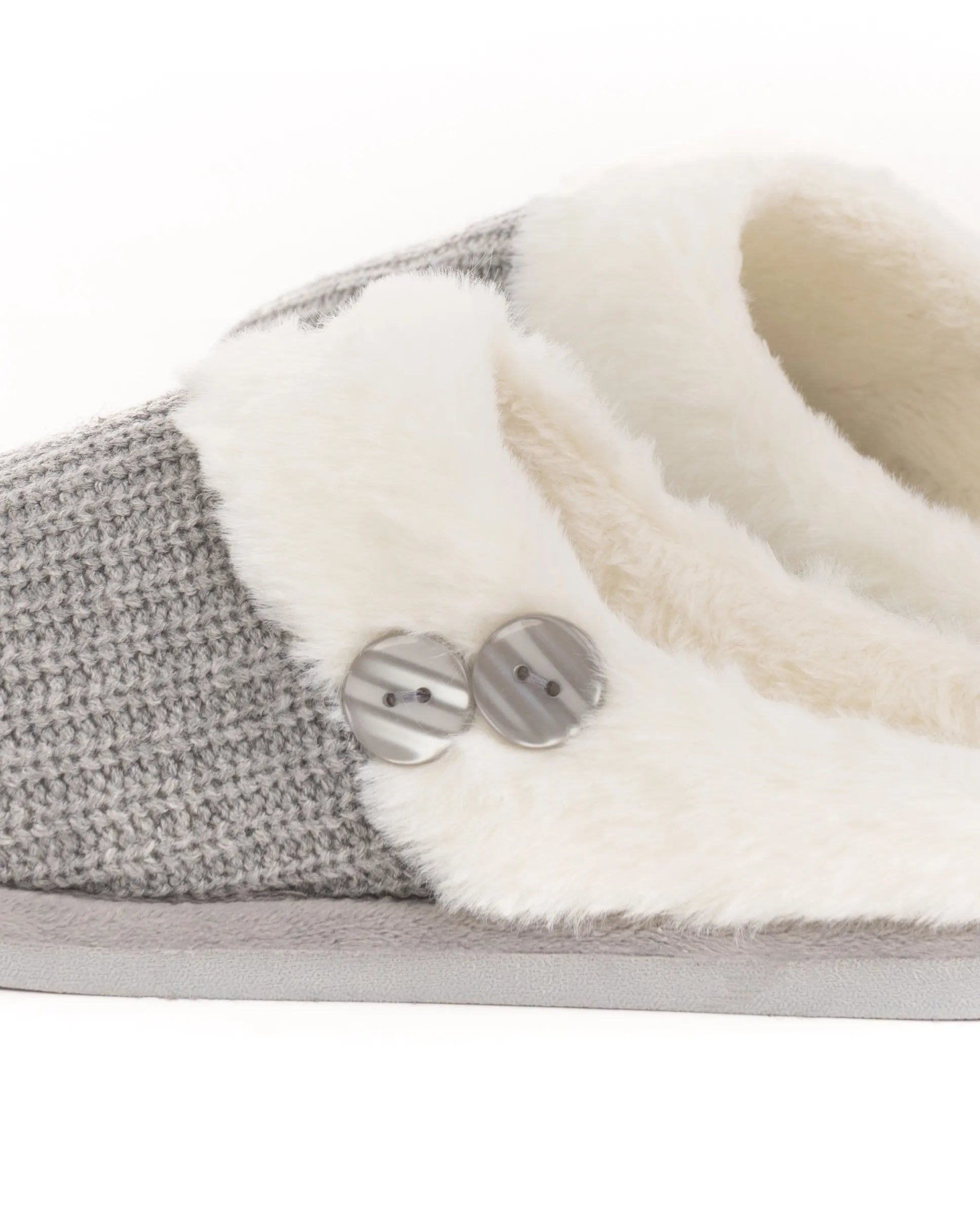 Zapatillas de mujer abiertas borreguillo